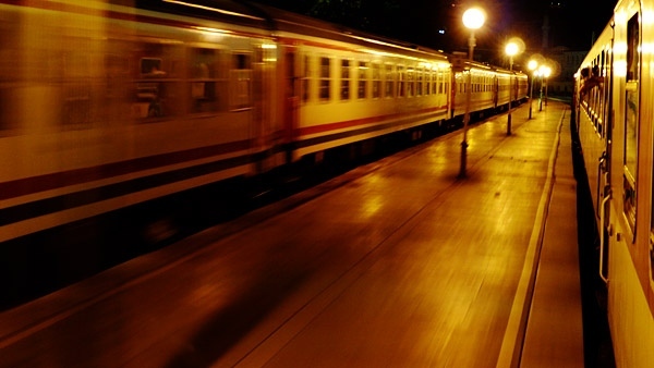 Гардиън: Нощният влак София-Истанбул предлага незабравимо пътуване